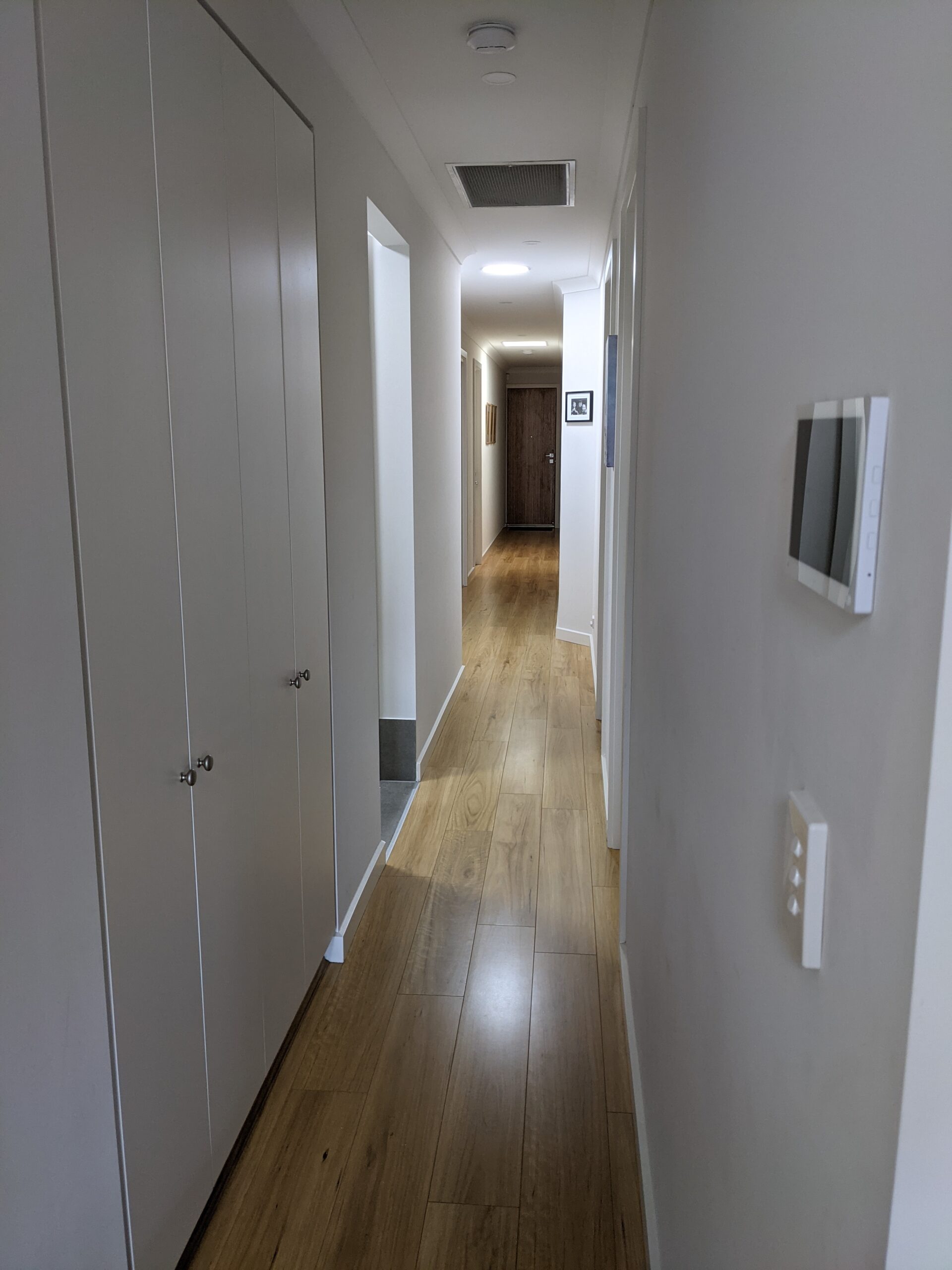 05 – Hallway – Before 05 - Hallway - Before